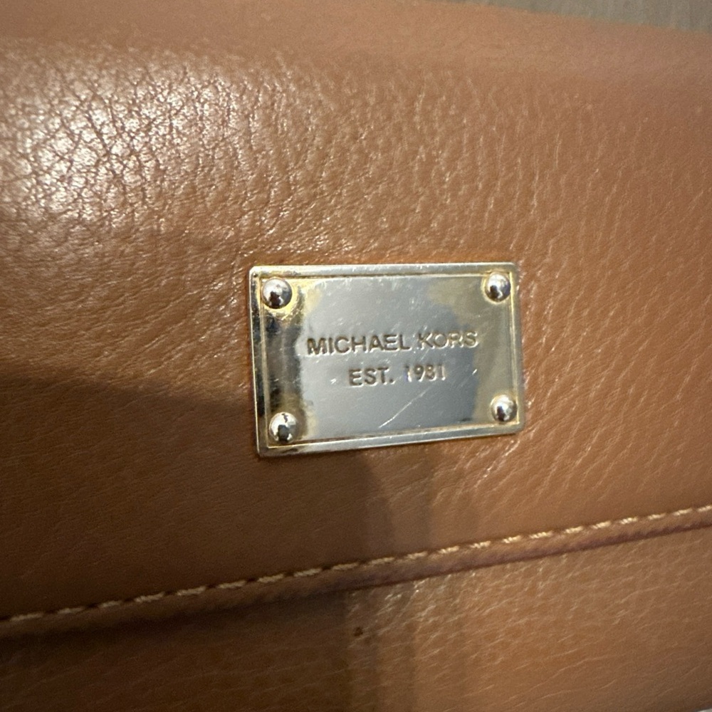 Vintage‎ Michael Kors MK Tan Full Size Soft Leather Wallet w/ Checkbook Holder - Picture 3 of 12